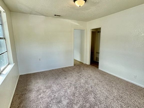 2nd image of 1812 S Park Ave