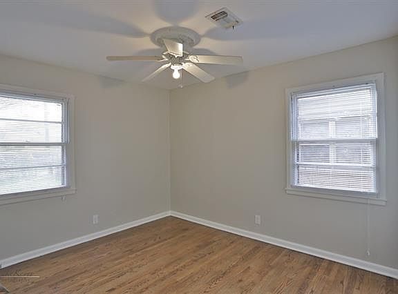 3rd image of 1335 Glenhaven Dr