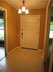 2nd image of 504 NW Golfview Dr