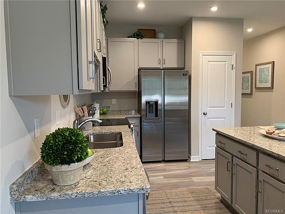 3rd image of 5016 Berkley Mill Dr #14-5