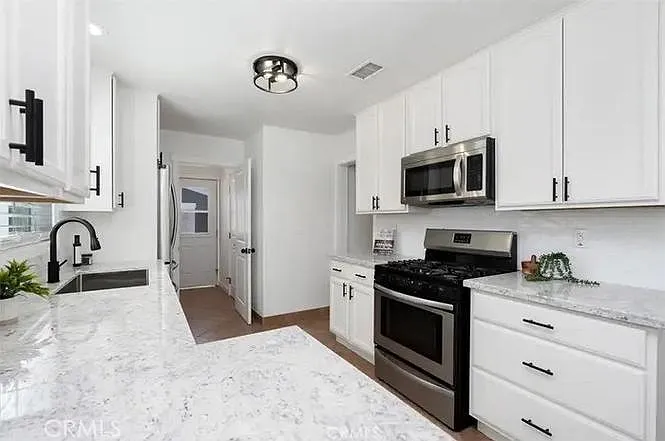 16154 Calle De Paseo — Photo 3