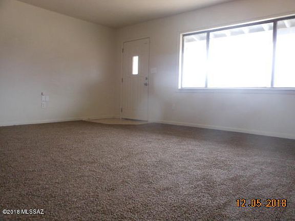 5th image of 402 N Cochise Ave