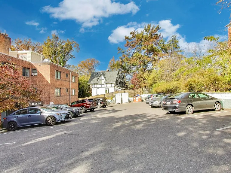 702 Chaney Dr — Photo 36