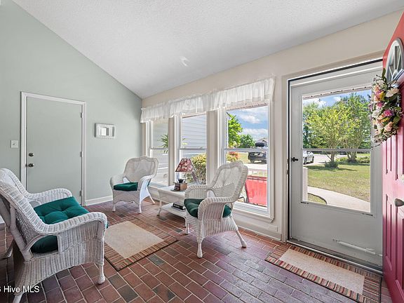 3rd image of 1311 Pelican Drive