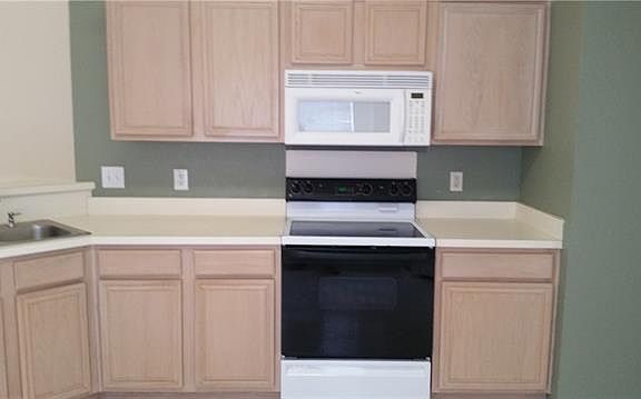 5th image of 1511 Yellowbird Ct