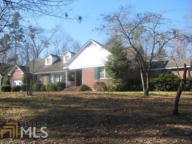 1st image of 151 Woodcrest Dr