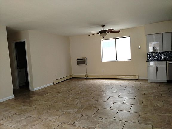 4th image of 558 Lafayette Blvd