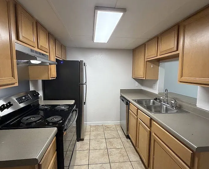 Le Montreaux Apartments — Photo 162