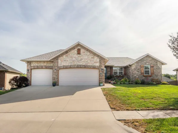 1176 S Erika Avenue, Springfield, MO 65802