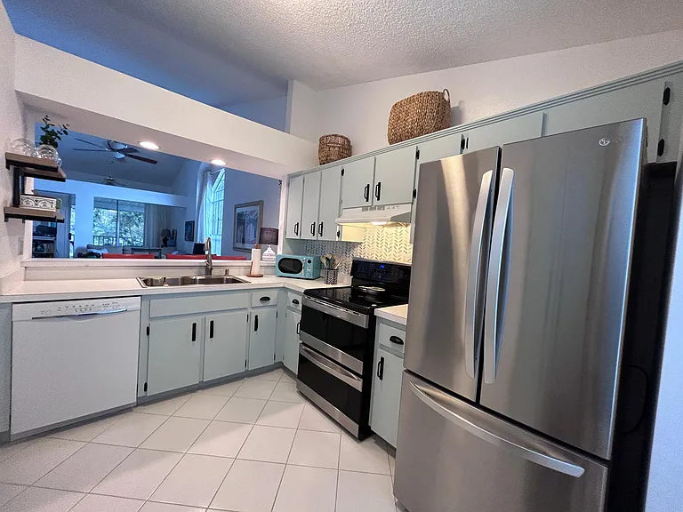 177 Sun Isle Cir — Photo 9
