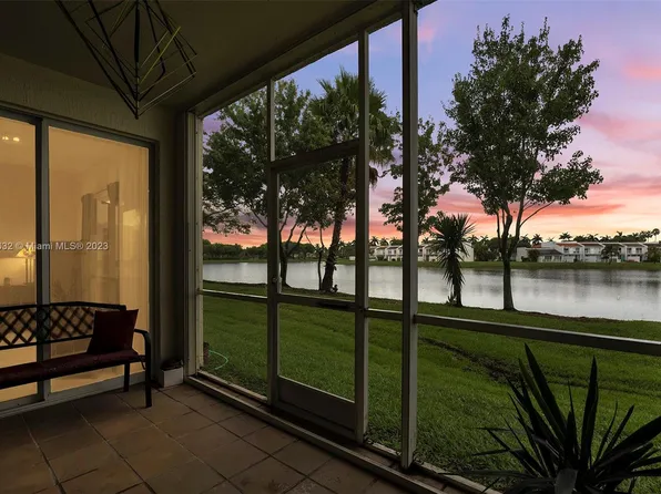 10700 NW 66th St APT 105, Doral, FL 33178