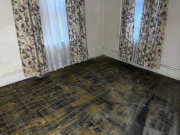 5th image of 193 W Glenaven Ave