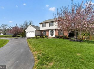 401 Russell Ave, Douglassville, PA 19518