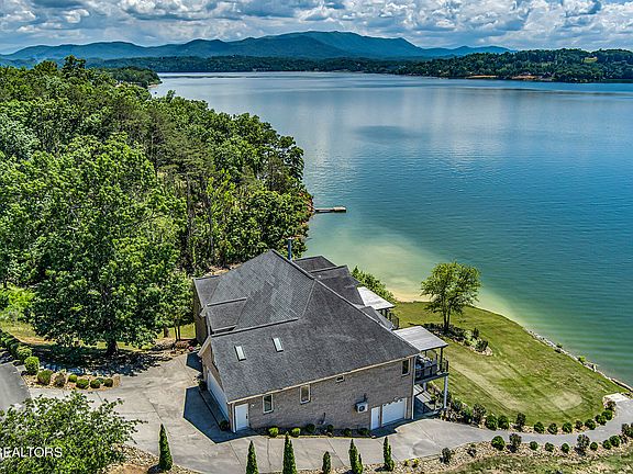 3rd image of 524 Bonnevista Dr