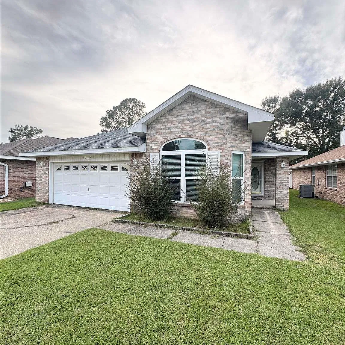 3 bed, 1398 sqft, $1,900 — Photo 2