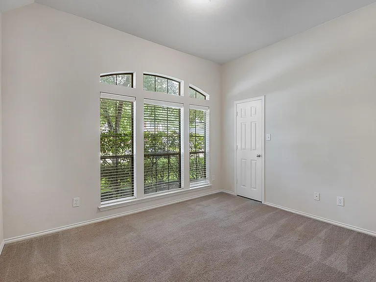 3711 Rocky Ledge Ln — Photo 21