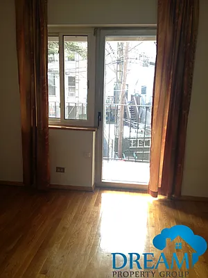 Rented by Dream Property Group LLC | media 5