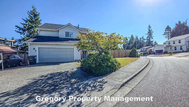 3 bed, 3.0 bath, 1594 sqft, $3,000 — Photo 3