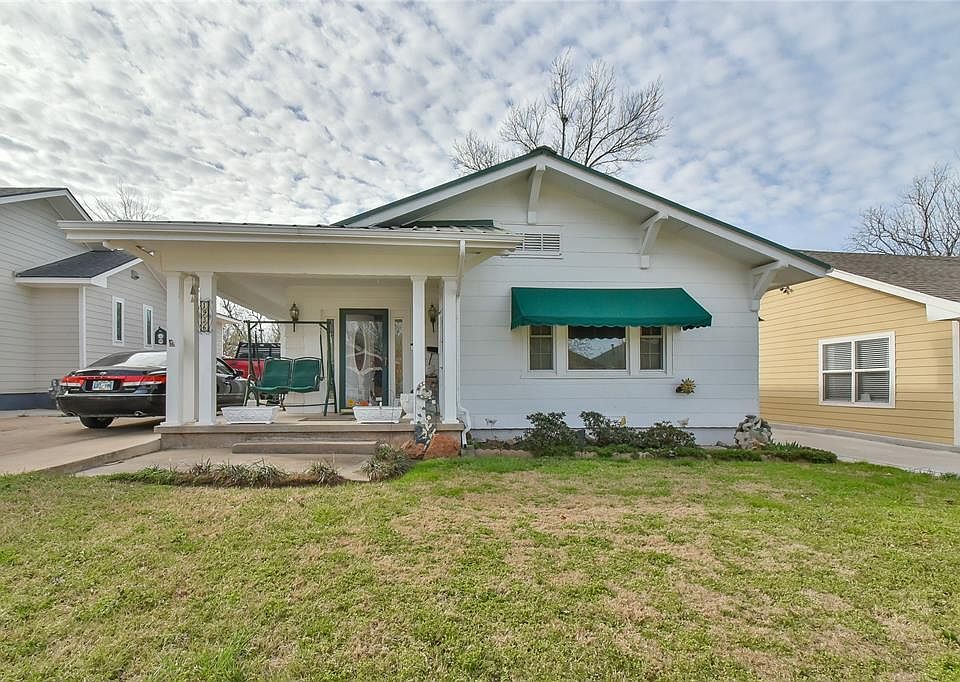 1st image of 1936 NW 11th St