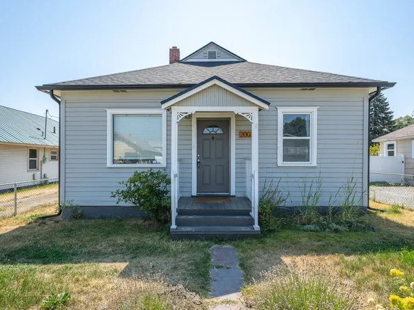 2002 E Hoffman Ave, Spokane, WA 99207