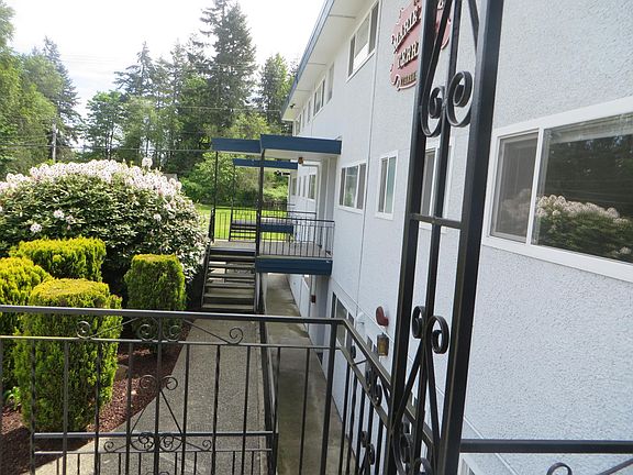 4th image of 1030 Ttereve Dr APT 209