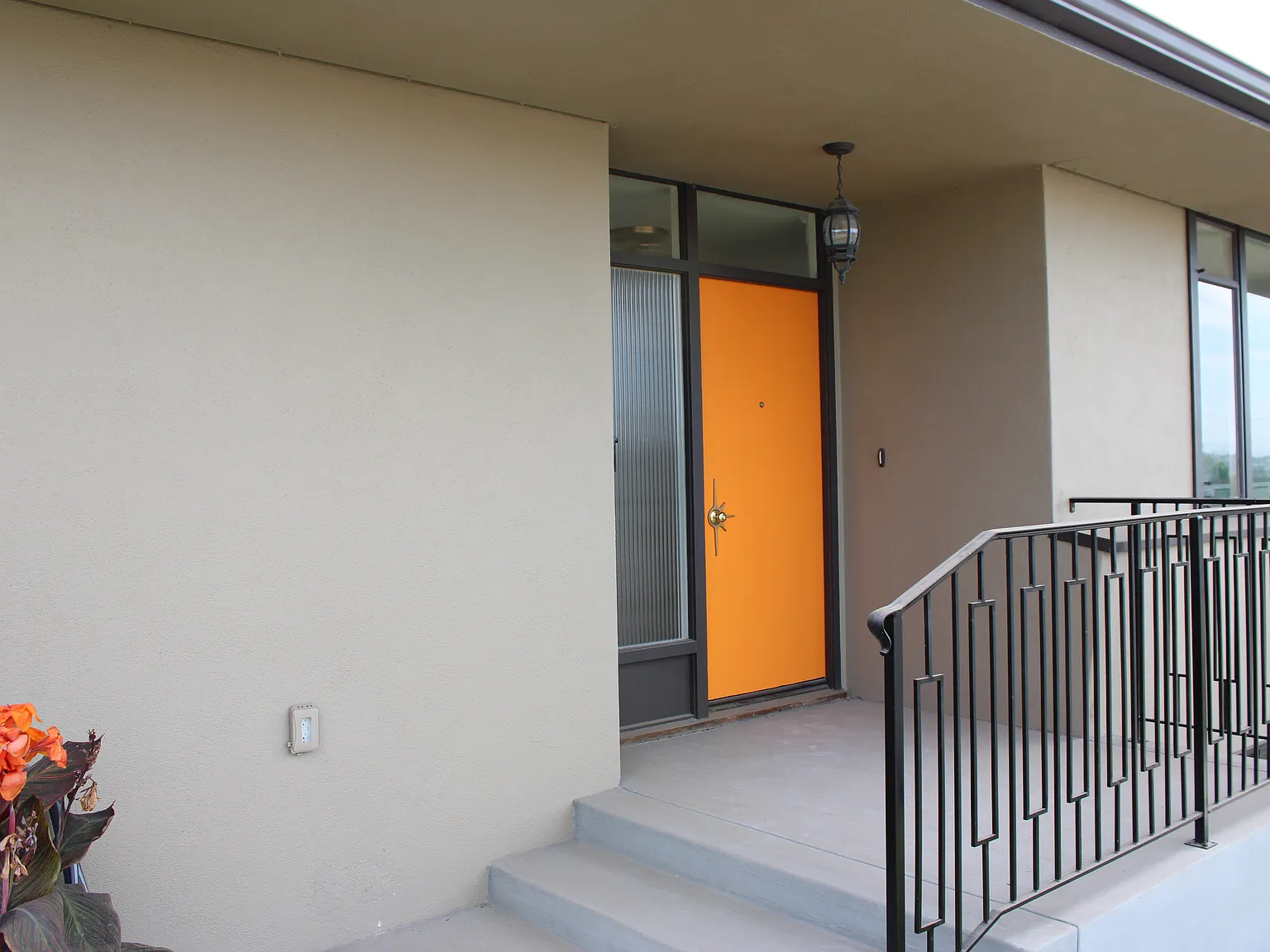 4 bed, 1736 sqft, $4,500 — Photo 2