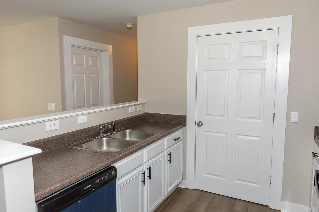 080-01: East Harper Ave Apartments - 210 - 50% — Photo 4