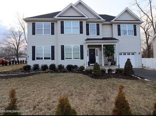 91 Orchard St, Freehold, NJ 07728