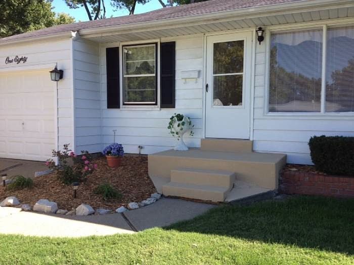 1st image of 180 Saint Daniel Ln