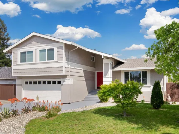 9813 Vista Grande Way, Elk Grove, CA 95624
