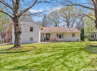 89 Random Road, Fairfield, CT 06825