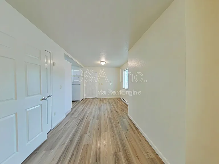 725 SW 13th St #2 — Photo 3