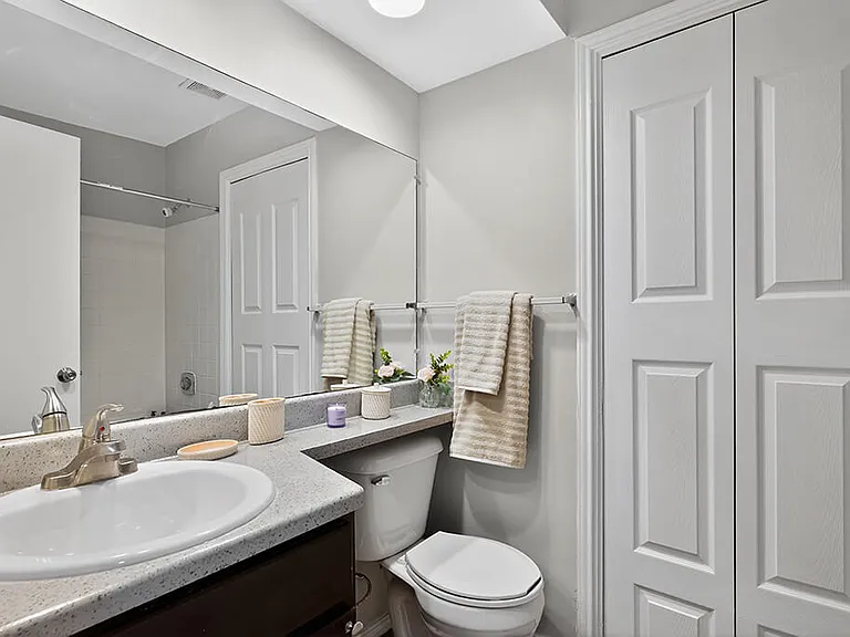 Landmark at Wynton Pointe Apartment Homes — Photo 20