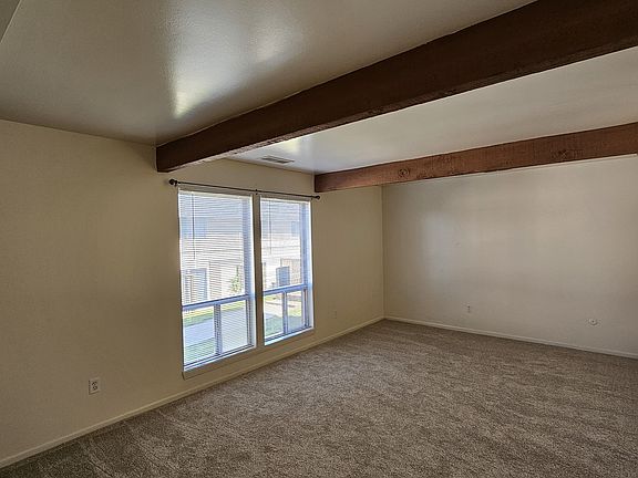 2nd image of 512 College Park Dr