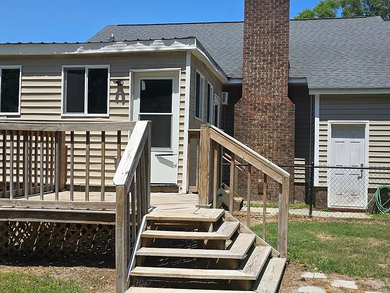 113 Lakeland Dr — Photo 14