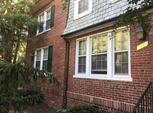 1727 N Rhodes St APT 232, Arlington, VA 22201