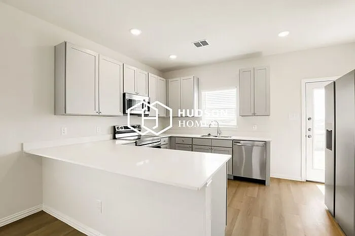 1111 Sky Summit Ct — Photo 3