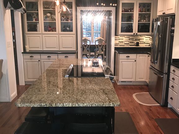 Main floor kitchen