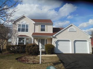 34 Buchanan Ln, Streamwood, IL