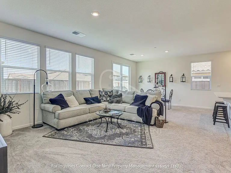 258 Martos Ct — Photo 4