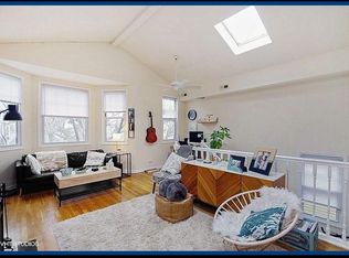 1511 W Wellington Ave APT 3, Chicago, IL 60657