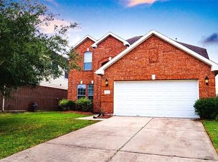 6830 Great Oaks Shadow Dr, Houston, TX 77083