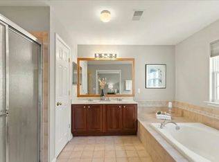 23 River Birch Cir, Princeton, NJ 08540