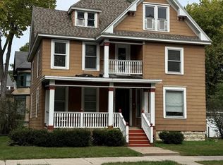 905 Cass St, La Crosse, WI 54601