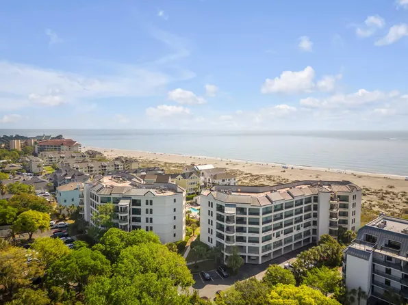 8000 Palmetto Dr APT 301-C, Isle Of Palms, SC 29451