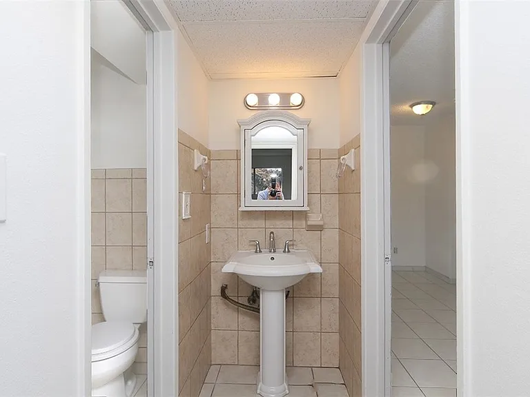 330 Chapel Ave #105 — Photo 5