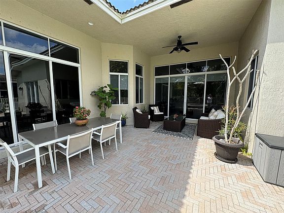 3rd image of 6066 SW 191st Avenue