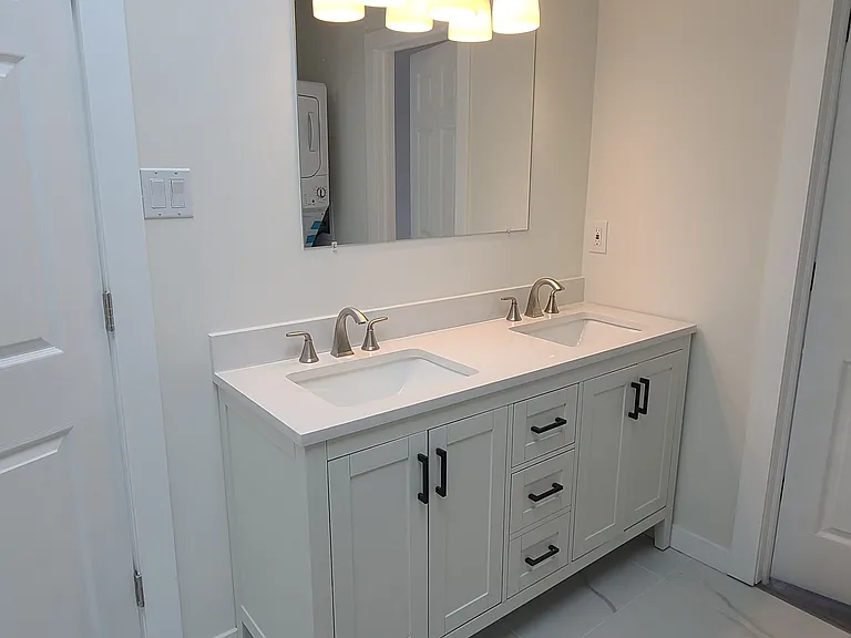 31 Torrens Ave — Photo 14