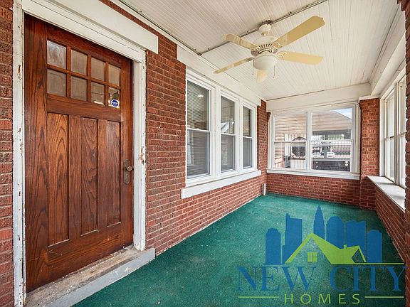 2nd image of 1394 Sullivant Ave