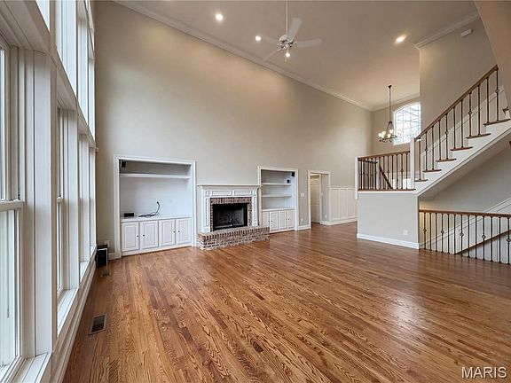 3rd image of 1635 Rockfern Dr